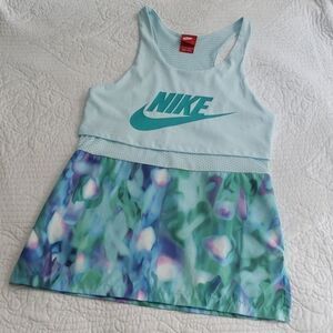 Nike tank size XS